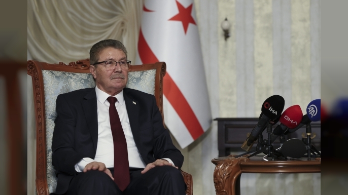 Başbakan Üstel: "Kıbrıs Türkü yalnız değil"