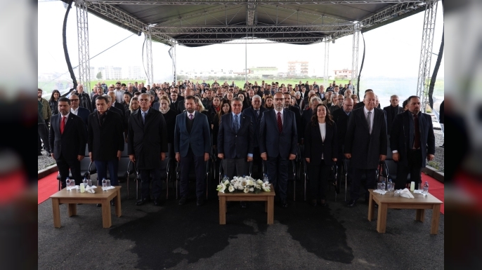 İskele Belediyesi Kapalı Pazar Yeri ve Terminal Alanı törenle açıldı