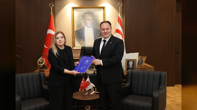 Ombudsman Varol, 40. Dönem Raporu’nu Meclis Başkanı Öztürkler’e sundu
