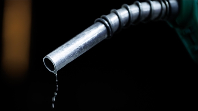 Türkiye zorunlu petrol stoklarını piyasaya açıyor