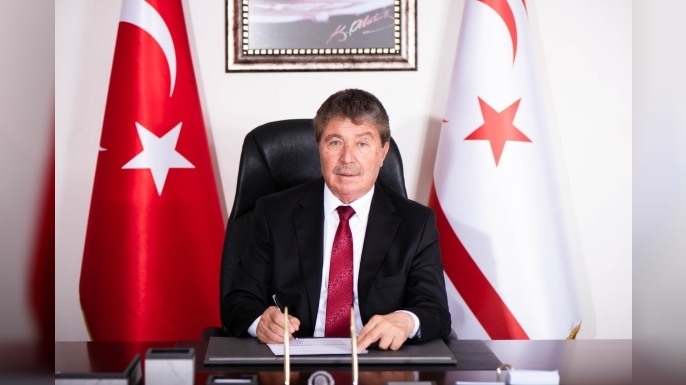 Üstel’den konuşlandırılan F-16’lara ilişkin açıklama… “Türk ordusu Kıbrıs Türk halkının güvenliğinin teminatıdır”