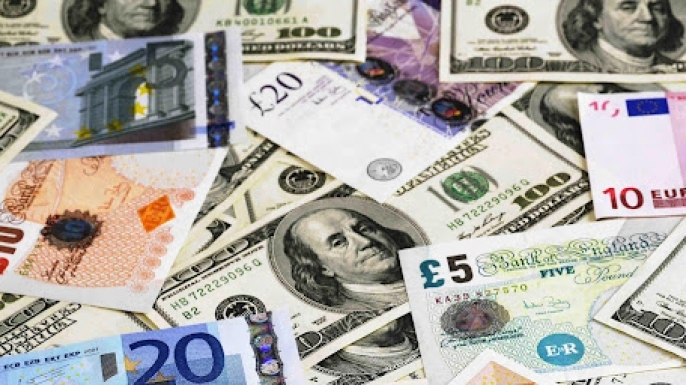 Euro 53,05, sterlin 60,95, dolar 45,10 liradan işlem görüyor