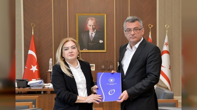 Ombudsman Varol, ikinci altı aylık raporu Erhürman’a sundu