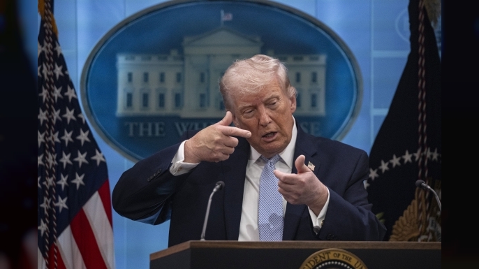Trump, İran'ı 'bir gecede yok etmekle' tehdit etti