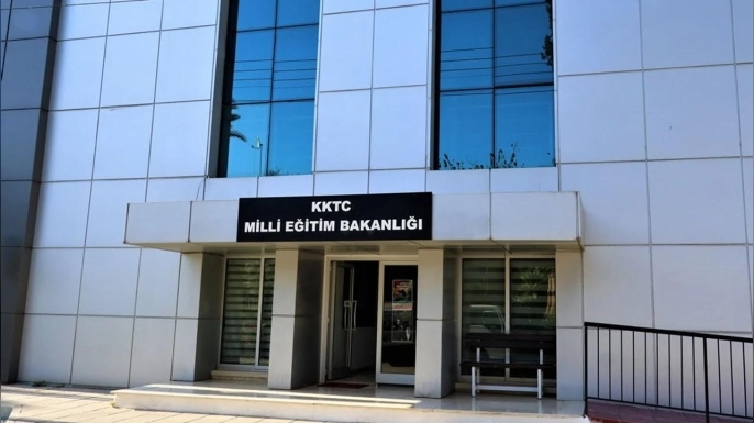 Yaz Dönemi Dıştan Bitirme Sınavları 13 Mayıs - 3 Haziran tarihleri arasında yapılacak