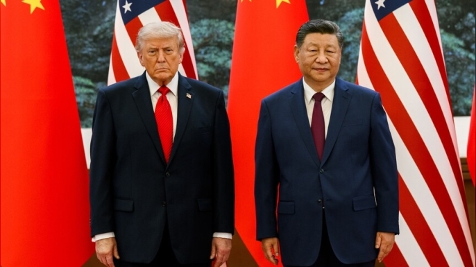Trump, Çin ziyaretinin son gününde Şi ile çay davetinde bir araya geldi