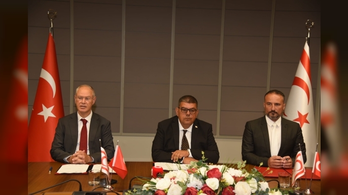 Maliye ve Çalışma bakanlıklarıyla YDÜ arasında sağlık protokolü imzalandı