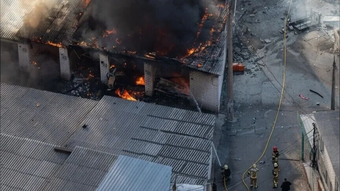 Kiev Belediye Başkanı Kliçko, kentin hava saldırısı altında olduğunu açıkladı