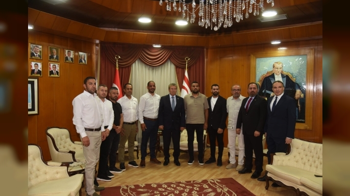 Üstel, Arıcılar Birliği'ni kabulünde vurguladı:"Üreten kesimlere sağladığımız destekle tarih yazdık"