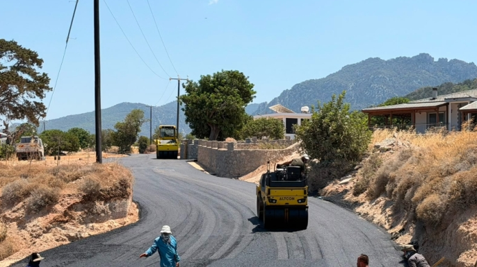Tatlısu’da Ilgın Sokak’taki asfaltlama çalışmaları tamamlandı