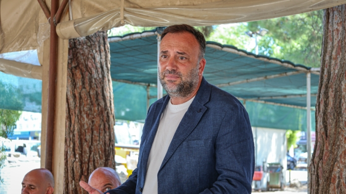 Çeler: "Milletvekili dokunulmazlığı kalkmalı"