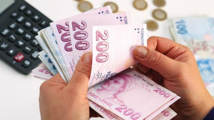 Ekonomik örgütler, emeklilere yapılacak ödemenin etkileri konusunda açıklama talep etti