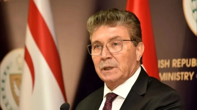 Üstel’den CTP’ye sert eleştiri: Çamur siyaseti yapıyorlar