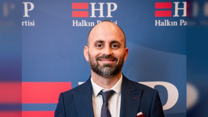 Akbaşak: “Halkın kaybettiği güveni yeniden inşa edeceğiz”