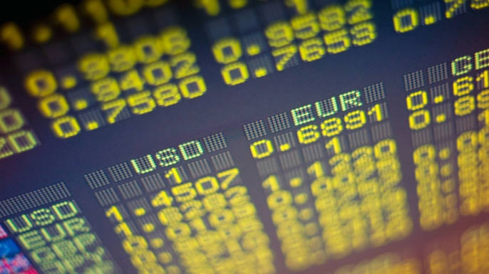 Döviz kurları… Dolar 49,20, euro 55,70, İngiliz sterlini 65,20 TL