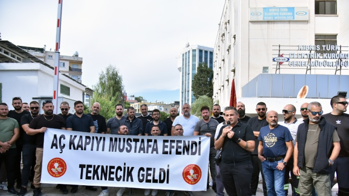 EL-SEN grevinde ikinci gün… Tuğcu: “Taleplerimiz yerine getirilene kadar tüm bölgelerde ve Teknecik'te eylemlerimiz sürecek”