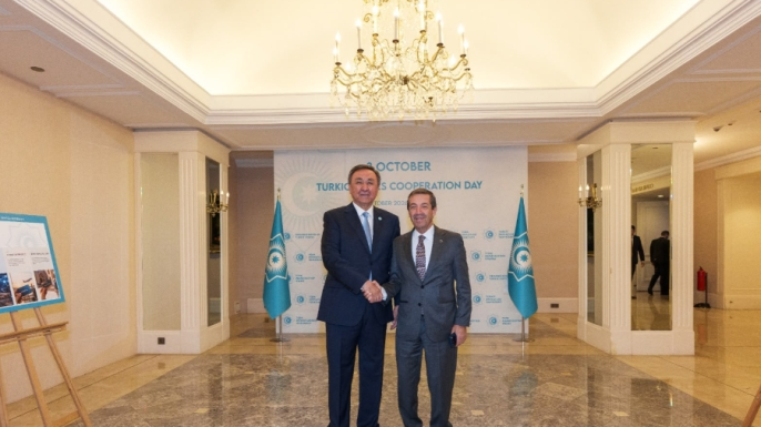 Ertuğruloğlu, TDT’nin resepsiyonuna katıldı