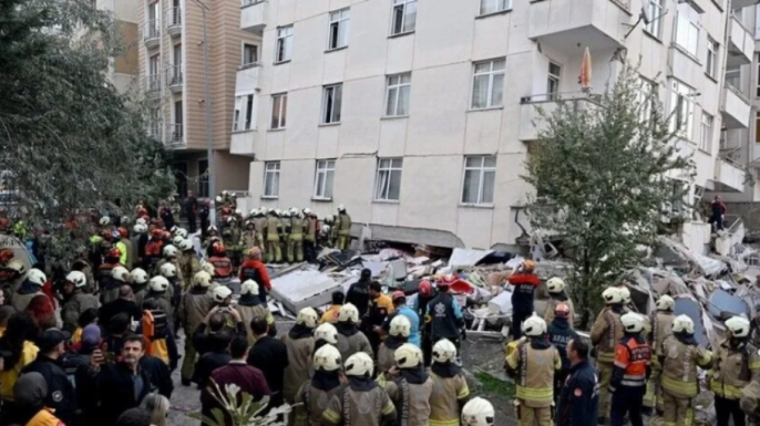 İstanbul Maltepe’de 7 katlı binada kısmi çökme meydana geldi