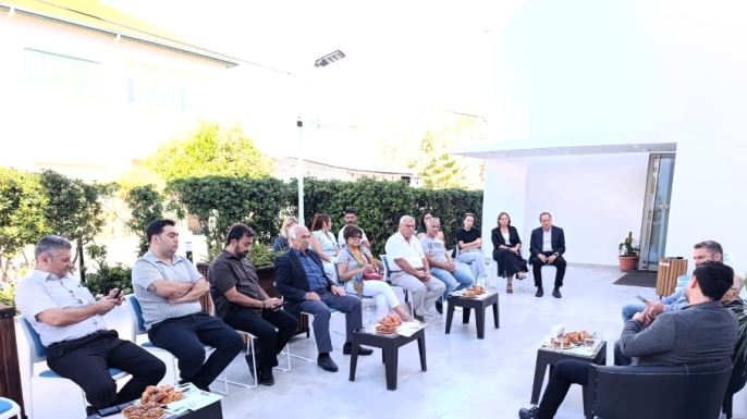 KTMMOB'nin sohbet etkinliğine Hakkı Atun konuk oldu