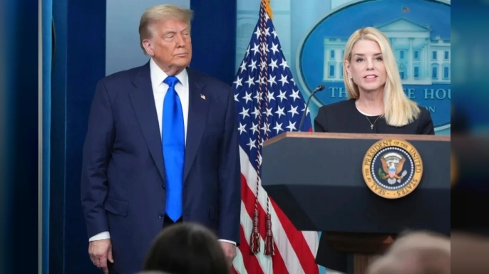 ABD Başkanı Trump, Adalet Bakanı Bondi'yi görevden aldığını duyurdu