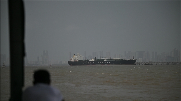 ABD, Hürmüz Boğazı'nda İran bağlantılı gemilere abluka başlatıyor