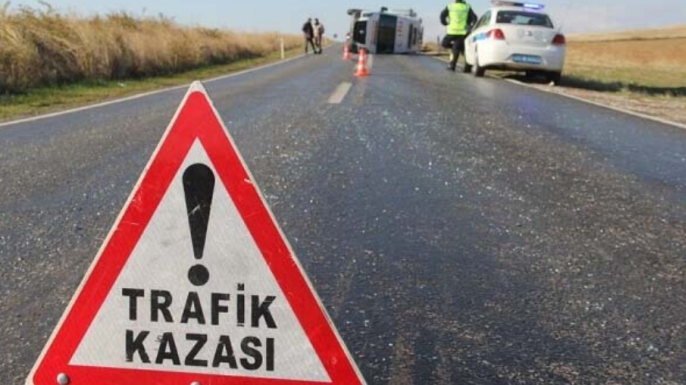 Alkollü sürücülerin neden olduğu iki kaza meydana geldi