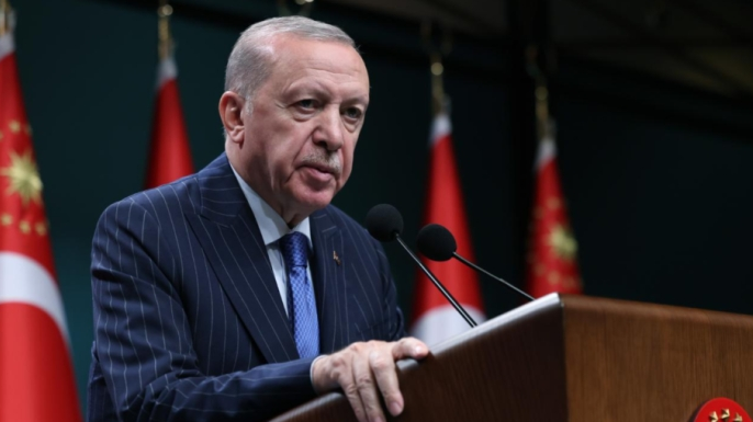 Erdoğan, 17 Ağustos Marmara Depremi'nde hayatını kaybedenleri andı