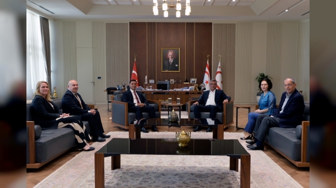 Erhürman, Türk-Yunan Forumu’nun Kıbrıslı Türk üyelerini kabul etti