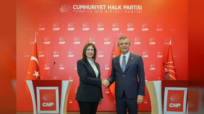 İncirli, Özel’i arayarak gelişmeler hakkında bilgi aldı ve dayanışma mesajlarını iletti