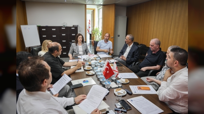 İncirli: “Sektörlerin önünü açacak politikaları hayata geçireceğiz”