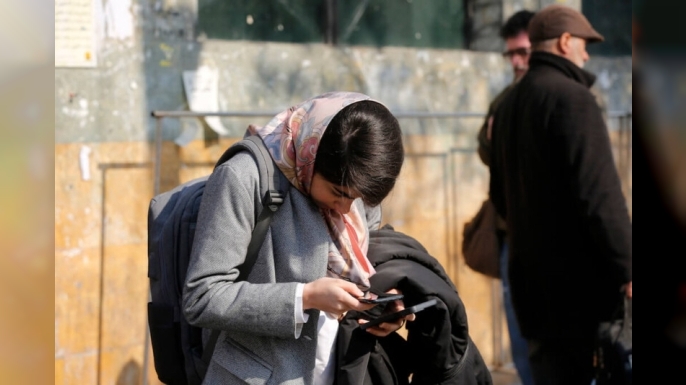 İran'a aylar sonra uluslararası internet erişimi