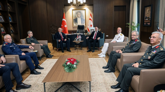 Meclis Başkanı Öztürkler TC Milli Savunma Bakanı Yaşar Güler’i kabul etti