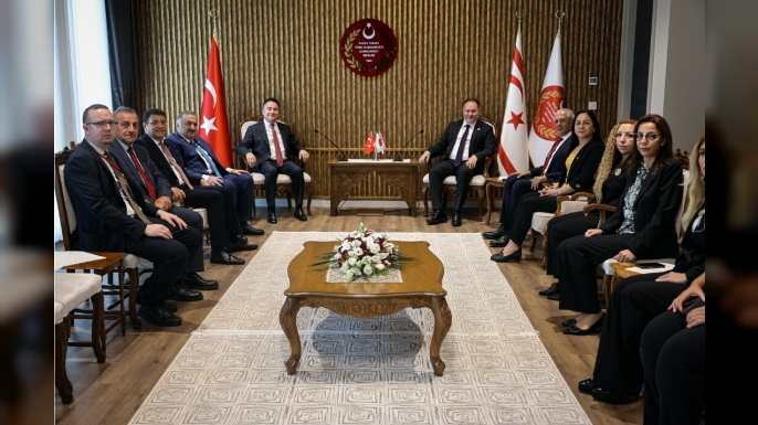 Öztürkler: Kıbrıs Davasında Türkiye'nin Ortak Duruşu En Büyük Gücümüzdür