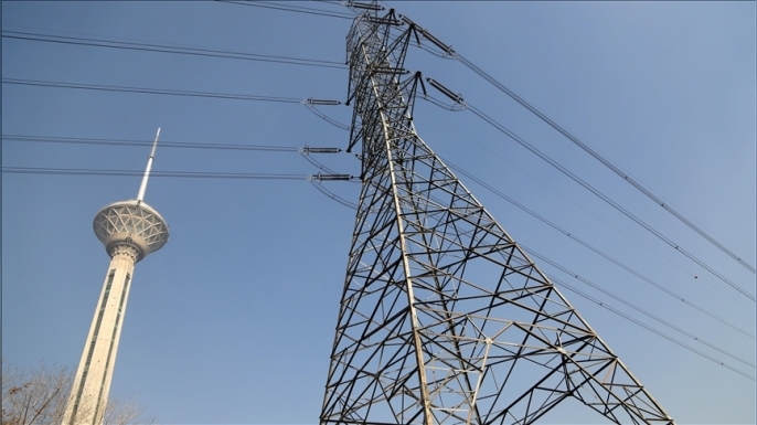 Tahran’da tasarruf kararına uymayan 30 kamu idaresinin elektriği kesildi