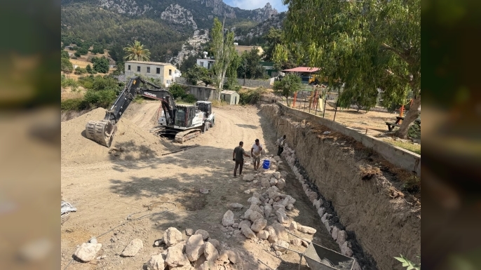 Tatlısu Belediyesi festival alanını yeniliyor