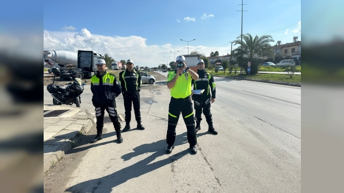 Trafikte denetim: Bir günde 30 araç trafikten men edildi