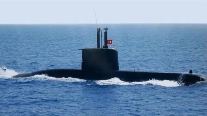 Türk Deniz Kuvvetleri denizaltısı ve hücumbotu halkın ziyaretine açılacak