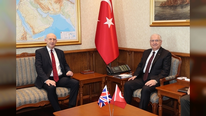 Yaşar Güler, İngiltere Savunma Bakanı Healey ile telefonda görüştü