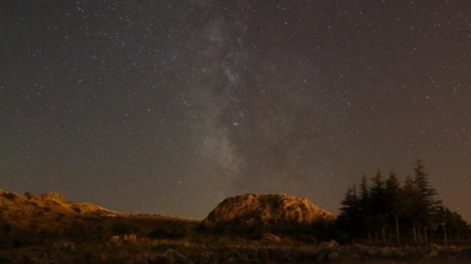Yılın en parlak meteor yağmuru Perseid dün gece zirve noktasına ulaştı