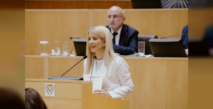 Annita Dimitru yeniden Rum Meclis Başkanı