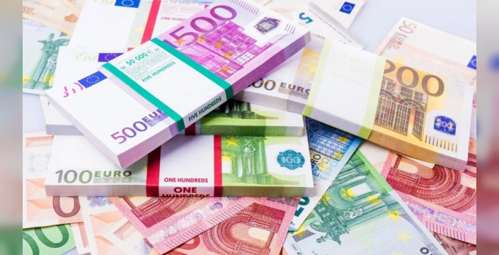 Döviz kurları...Sterlin 65,25 TL, dolar 48,99 TL, euro 56 TL’den işlem görüyor