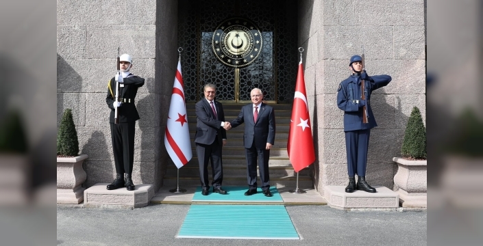 Başbakan Üstel, Türkiye Milli Savunma Bakanı Güler ile Ankara’da görüştü