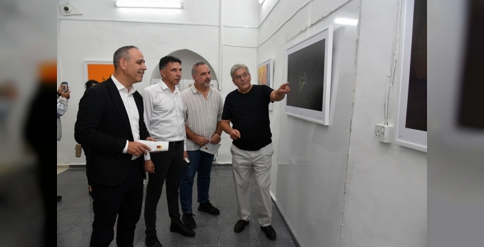 “Sanatın Ölümsüz Yüzleri” ile, “Sapma” sergilerinin açılışları LESAM’da yapıldı