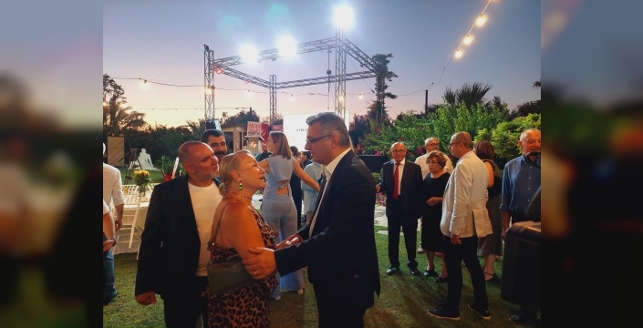 Cumhurbaşkanı Erhürman rahatsızlığı ardından 11 Temmuz Basın Günü resepsiyona katıldı