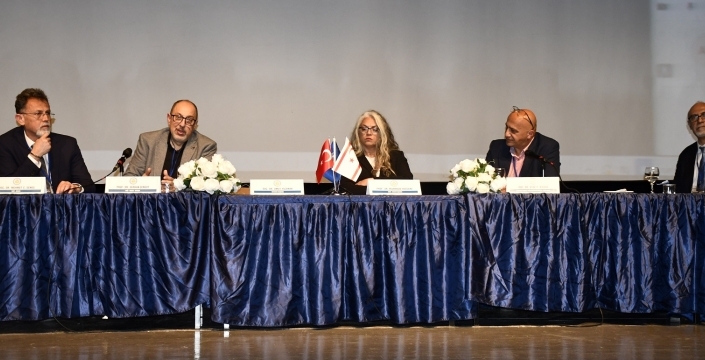 Deprem gerçeği DAÜ’de düzenlenen çalıştayda ele alındı