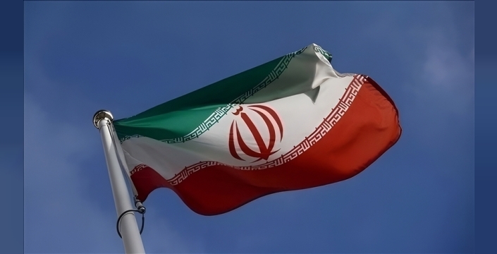 İran, hava sahasının bir bölümünü uçuşlara açtığını duyurdu