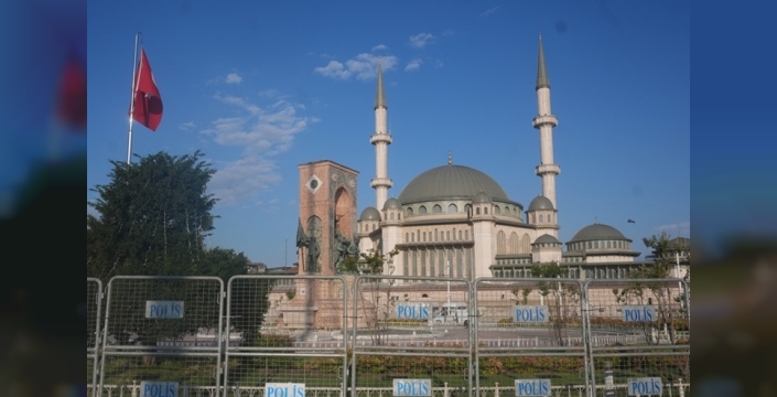 İstanbul Valiliği, 1 Mayıs’ta İstanbul'un dört ilçesindeki tüm etkinlikleri yasakladı