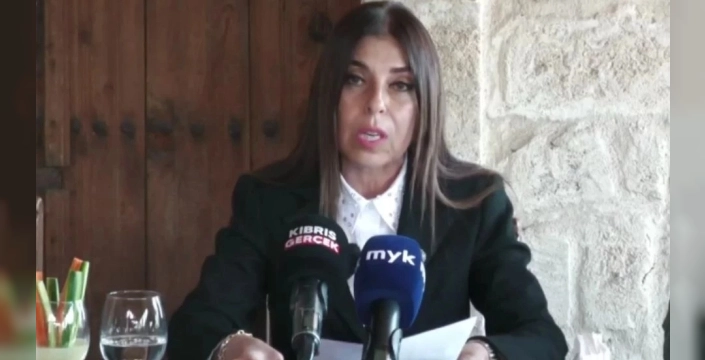 İzlem Gürçağ Altuğra UBP’den istifa ederek Halkın Partisi'ne katılacağını duyurdu