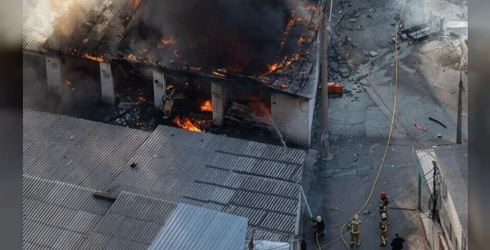 Kiev Belediye Başkanı Kliçko, kentin hava saldırısı altında olduğunu açıkladı