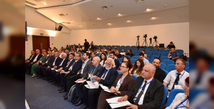 Kuzey Kıbrıs Kentler Forumu başladı...İklim değişikliği, sürdürülebilir kentler ve çevresel politikalar ele alınıyor